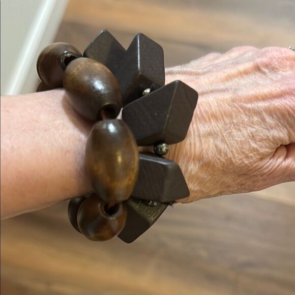 Set of 2 Wooden Chunky Stretch Bracelets. - Picture 1 of 3
